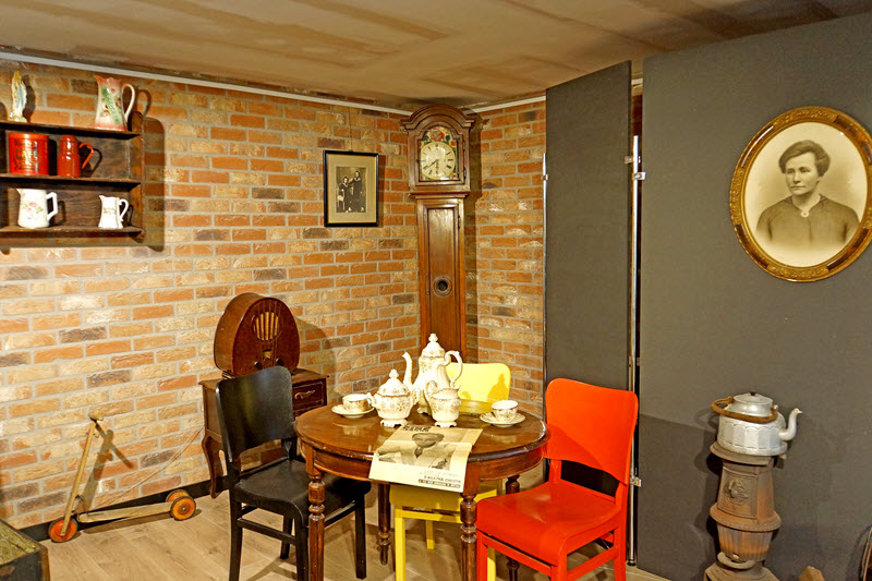 Reconstrucción del interior del escondite de la familia Frank, donde se escribió el diario de Ana Frank